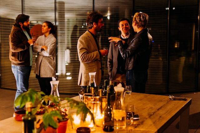 4 Étiquettes à Vin Humoristiques Aaron Adoré - Autocollants Pour Pot De Départ, Anniversaire, Cadeau D'Entreprise