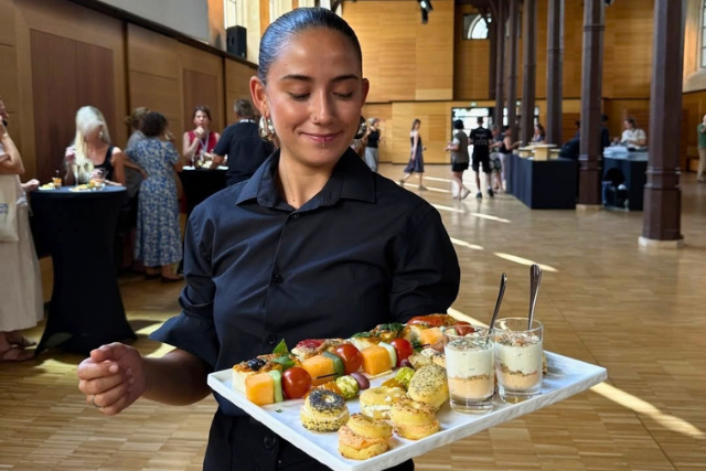 Buffet d’entreprise : combien de pièces prévoir par personne ?