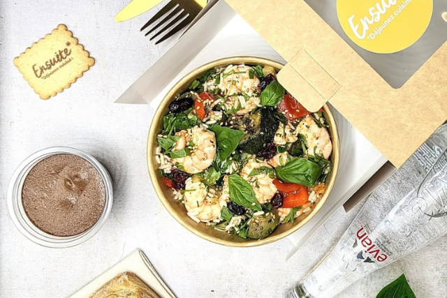 Plateaux repas ou buffet : quel format choisir ?